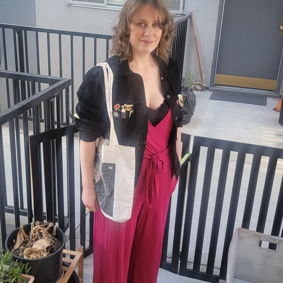 Meet your Posher, April - Picture 4 of 4